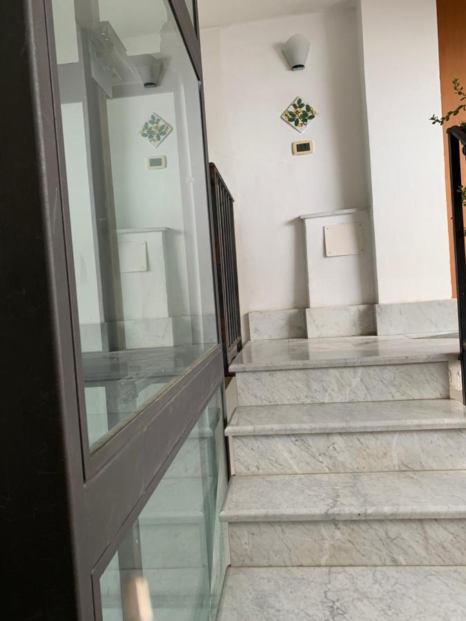 Palazzo Resuttana Apartment Palermo Exterior photo